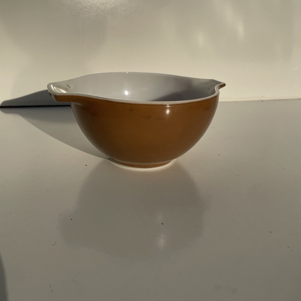 Vintage Pyrex 441 Brown Cinderella Small Nesting Mixing Bowl 750mL
